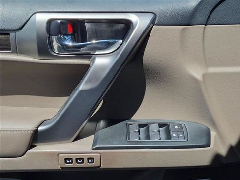 Used 2023 Lexus GX 460 Premium w/ Premium Package AWD/4WD image 2