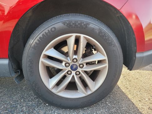 Used 2018 Ford Edge SEL w/ Equipment Group 201A AWD/4WD image 7