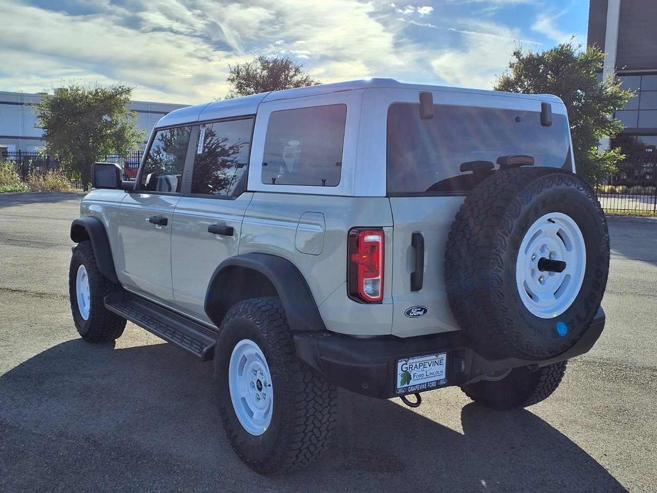 New 2026 Ford Bronco Heritage Edition AWD/4WD image 6