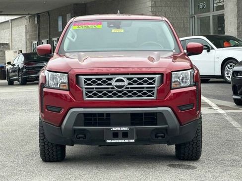 Used 2023 Nissan Frontier SV image 9