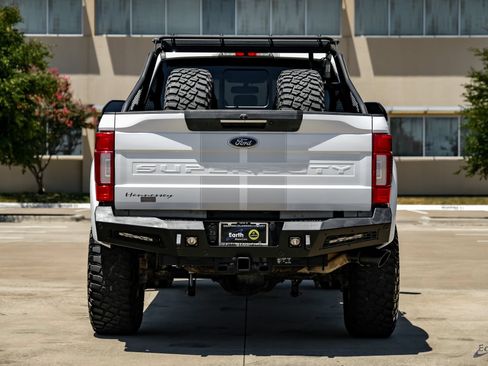 Used 2022 Ford F250 Lariat w/ Lariat Ultimate Package AWD/4WD image 13