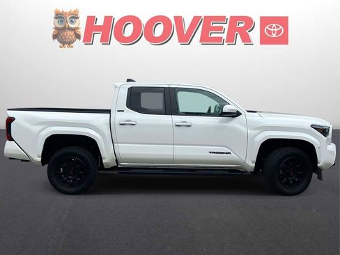 Used 2025 Toyota Tacoma SR5 RWD image 2