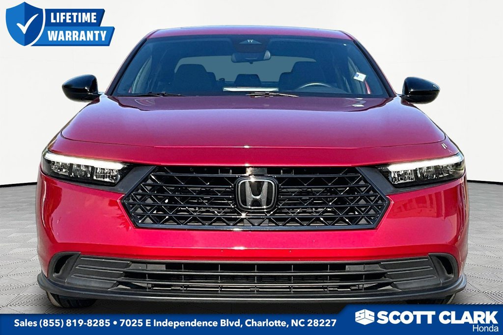 Used 2024 Honda Accord Sport image 2
