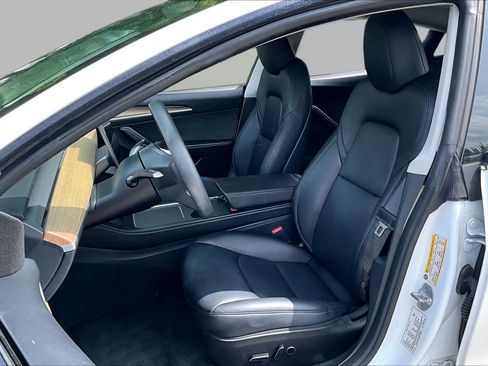Used 2023 Tesla Model 3 Standard Range RWD image 6