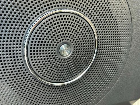 Used 2022 Ford Expedition Limited image 29