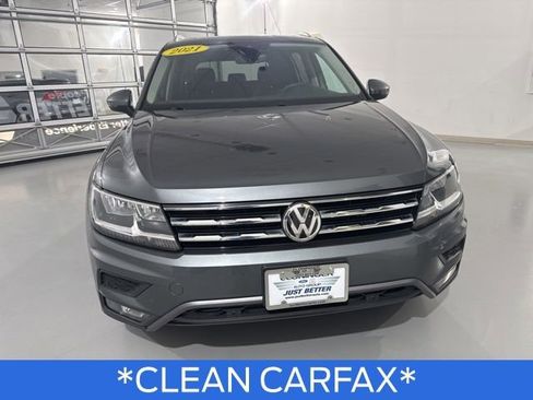 Used 2021 Volkswagen Tiguan SEL image 3