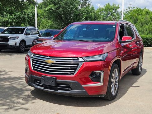 Used 2023 Chevrolet Traverse Premier image 5