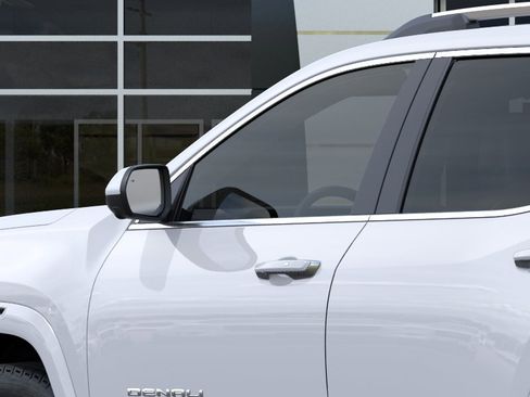 New 2026 GMC Terrain Denali AWD/4WD image 12