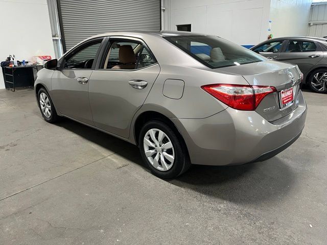 Used 2015 Toyota Corolla LE FWD image 5