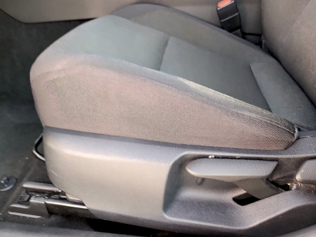 Used 2025 Toyota Camry LE FWD image 13