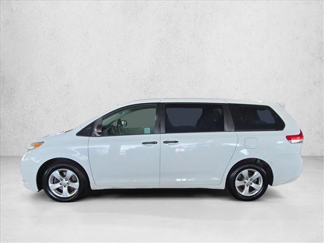 Used 2013 Toyota Sienna L FWD image 9
