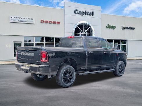 New 2026 RAM 2500 Big Horn AWD/4WD image 3