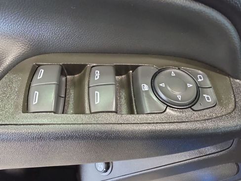 Used 2024 Chevrolet Equinox LT AWD/4WD image 18