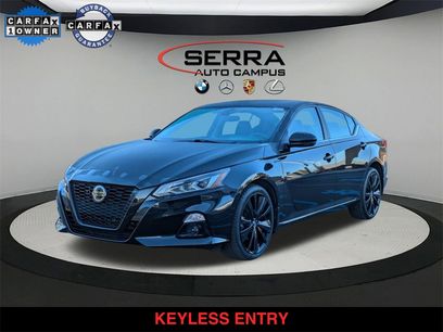 Used 2022 Nissan Altima 2.5 SR w/ Midnight Edition Package
