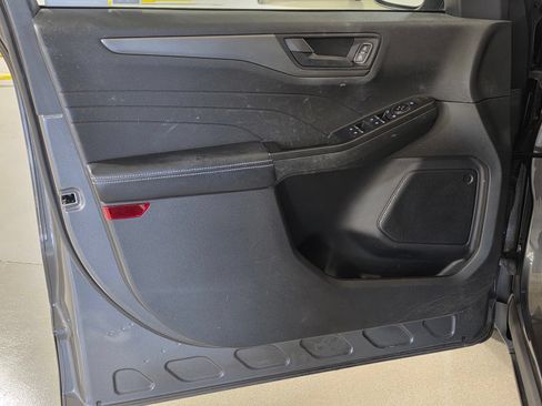 Used 2023 Ford Escape Active FWD image 16
