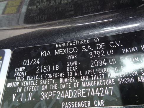 Used 2024 Kia Forte LXS FWD image 30