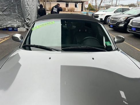 Used 2004 BMW Z4 2.5i image 9