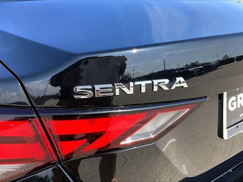Used 2024 Nissan Sentra SV image 10