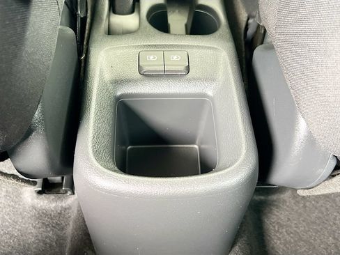 Used 2019 Nissan Kicks SR FWD image 23