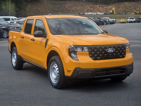 New 2026 Ford Maverick XL FWD image 2