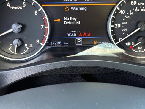Used 2025 Nissan Altima 2.5 SV FWD image 40
