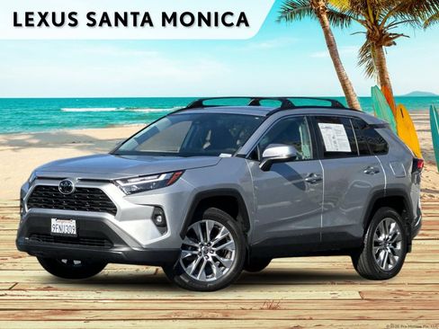 Used 2023 Toyota RAV4 XLE Premium image 1