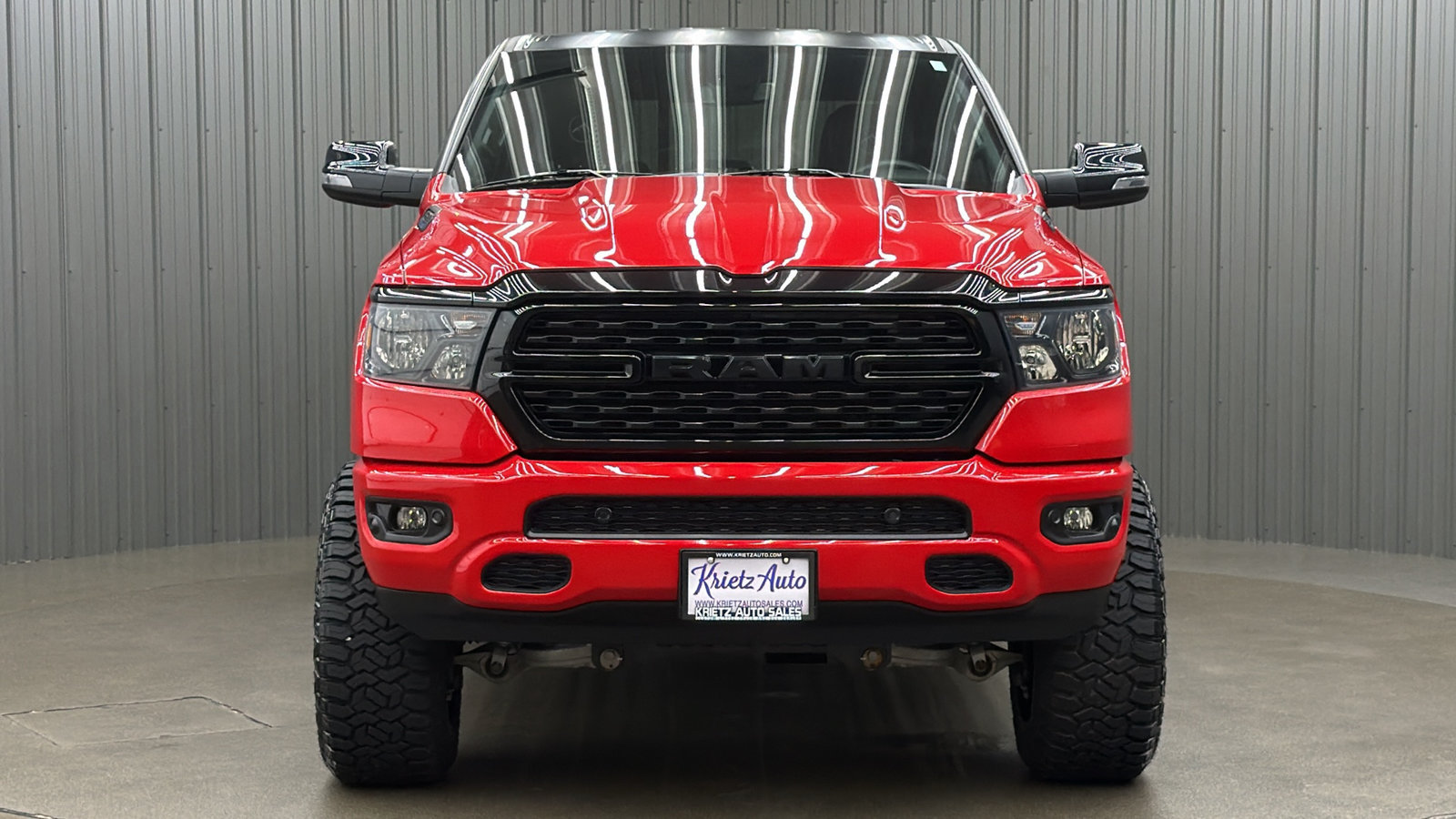 Used 2024 RAM 1500 4x4 Crew Cab image 8
