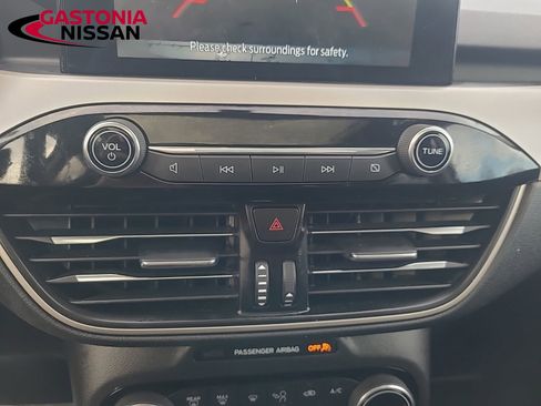 Used 2022 Ford Escape SEL image 41