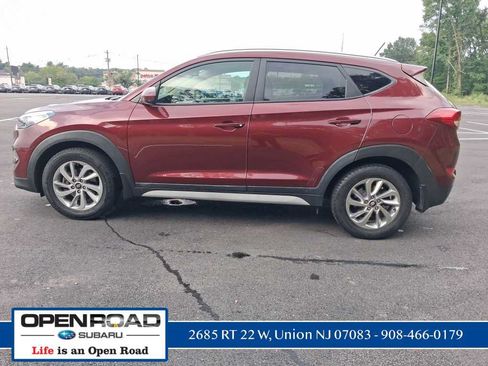 Used 2017 Hyundai Tucson SE w/ SE Popular Package 02 AWD/4WD image 6