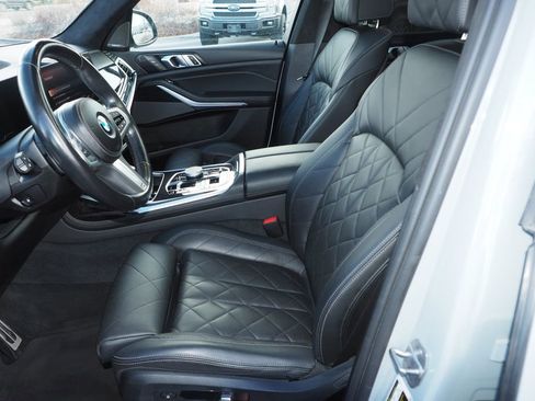 Used 2023 BMW X7 xDrive40i w/ M Sport Package image 10