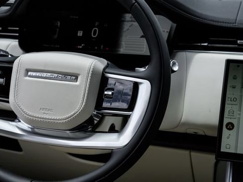 New 2026 Land Rover Range Rover Long Wheelbase SE AWD/4WD image 25