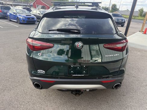 Used 2019 Alfa Romeo Stelvio Sport w/ Quick Order Package 22J Sport AWD/4WD image 9
