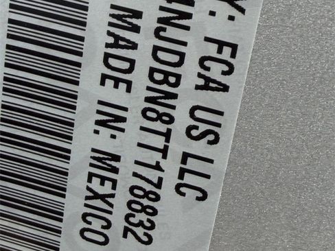 New 2026 Jeep Compass Latitude image 21