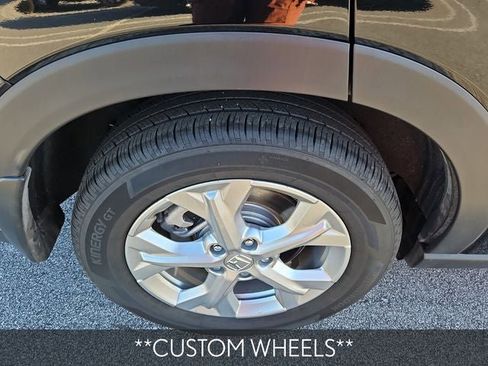 Certified 2025 Honda HR-V LX image 10