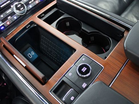 Used 2023 Lincoln Navigator Reserve AWD/4WD image 42