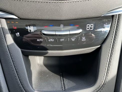 New 2025 Cadillac XT5 Premium Luxury image 18