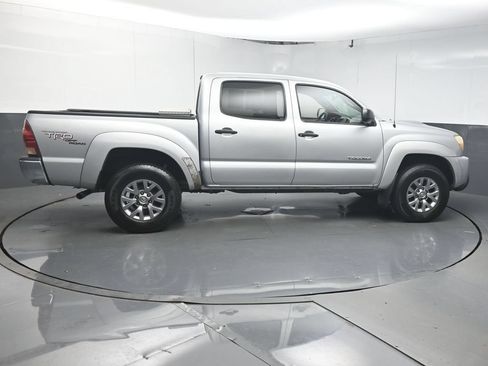 Used 2006 Toyota Tacoma PreRunner RWD image 8