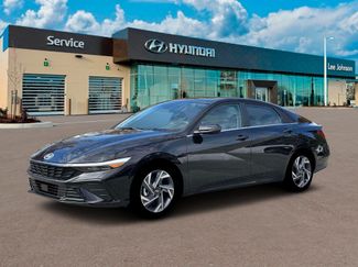 New 2026 Hyundai Elantra Limited FWD video 2