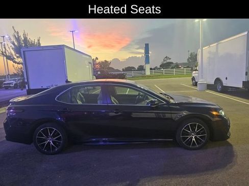 Used 2021 Toyota Camry SE w/ Cold Weather Package FWD image 3