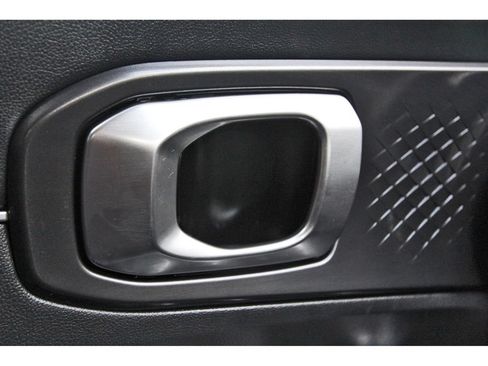 Used 2022 Kia Sorento LX FWD image 21