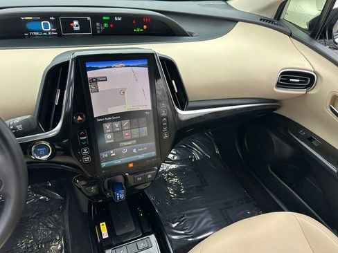 Used 2019 Toyota Prius Limited image 17