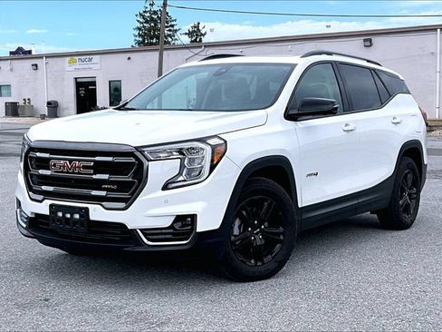 Used 2023 GMC Terrain AT4 w/ Infotainment Package II AWD/4WD image 2
