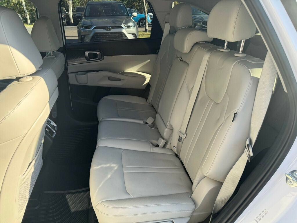 Used 2025 Kia Sorento S FWD image 8