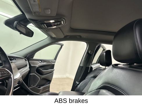 Used 2021 Jeep Grand Cherokee L Limited image 34