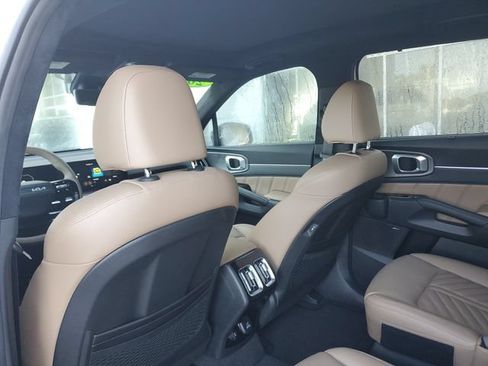 Certified 2026 Kia Sorento SX Prestige w/ Olive Brown Leather Package AWD/4WD image 11