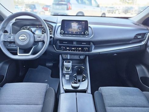 Certified 2023 Nissan Rogue SV image 15