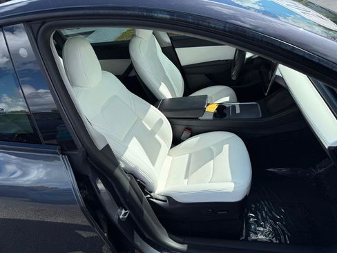 Used 2022 Tesla Model Y Performance image 29