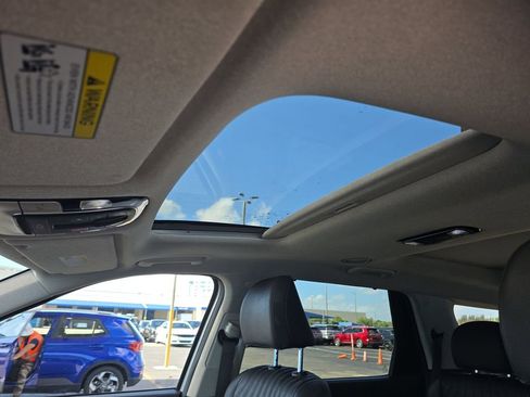 Used 2025 Hyundai Palisade Limited FWD image 8