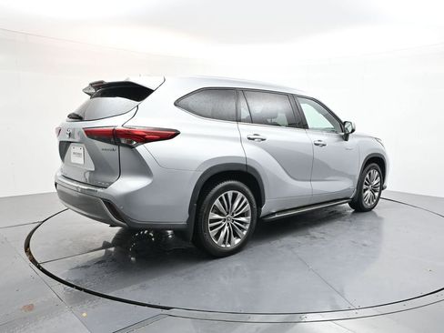 Used 2020 Toyota Highlander Platinum image 7