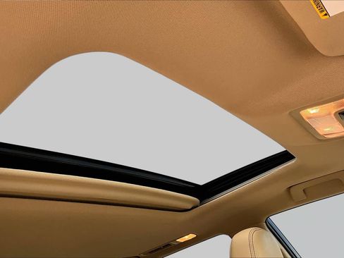Used 2019 Toyota Highlander Limited FWD image 14